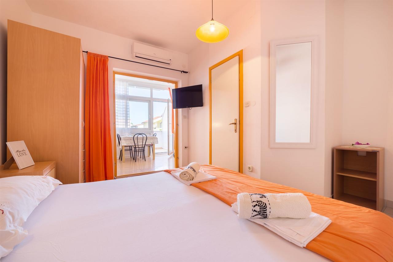 Apartments Zanze Vodice Eksteriør bilde