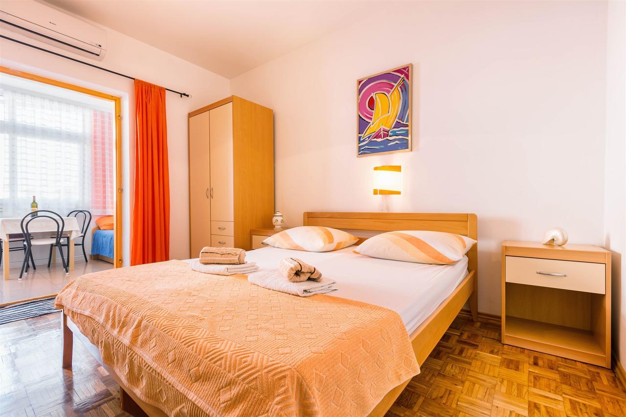 Apartments Zanze Vodice Eksteriør bilde