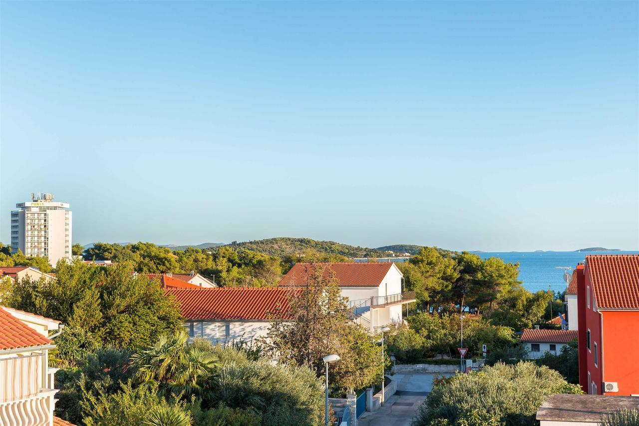 Apartments Zanze Vodice Eksteriør bilde