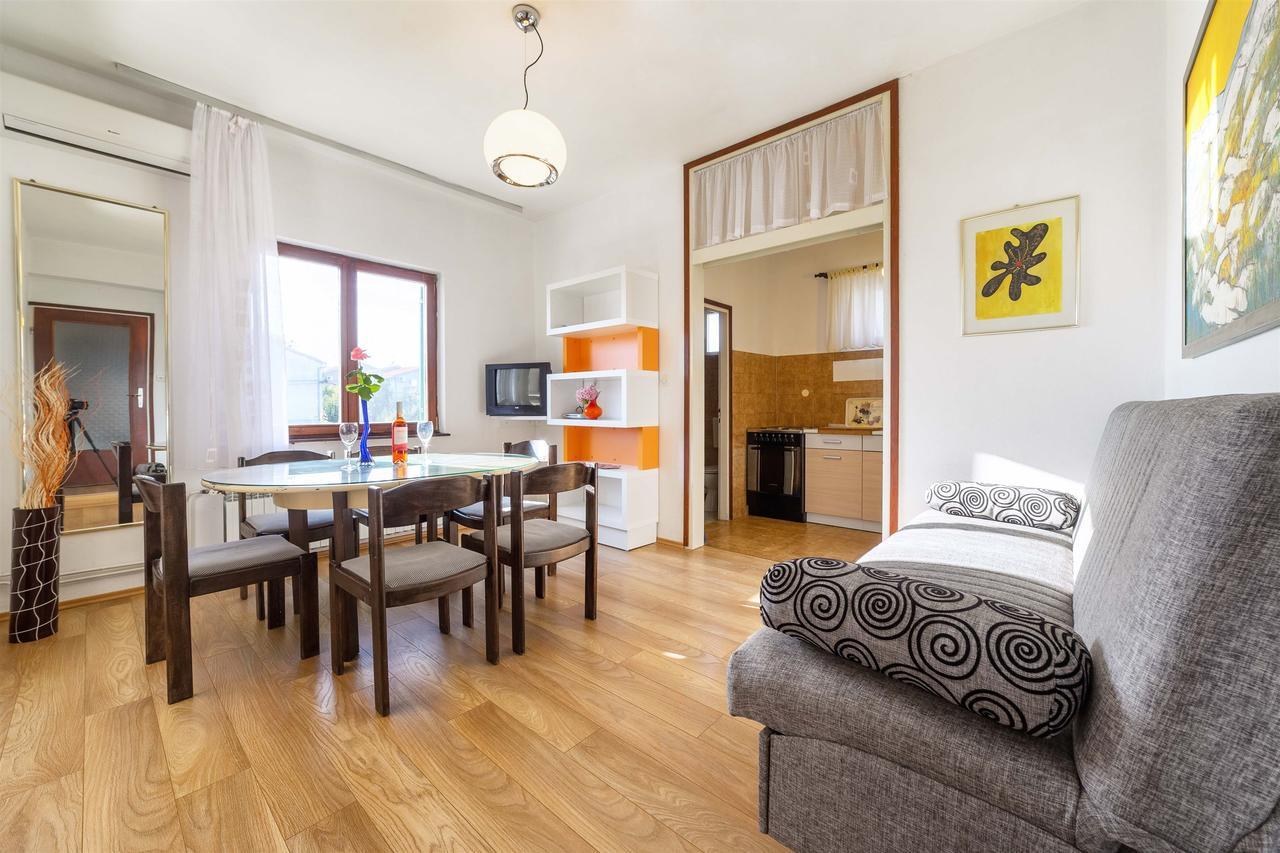 Apartments Zanze Vodice Eksteriør bilde