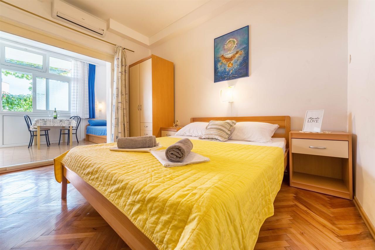 Apartments Zanze Vodice Eksteriør bilde